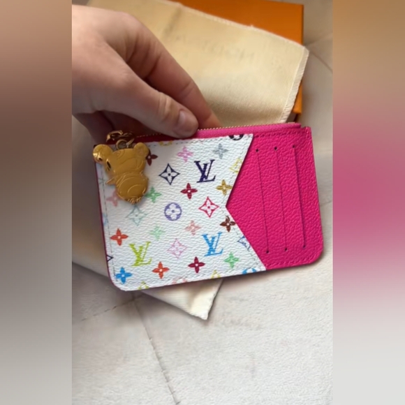 Louis Vuitton Pink Romy Card Holder - Picture 1 of 9